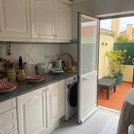 Penthouse -10 Pax - Frente A -lisbon 35 Minutos شقة *