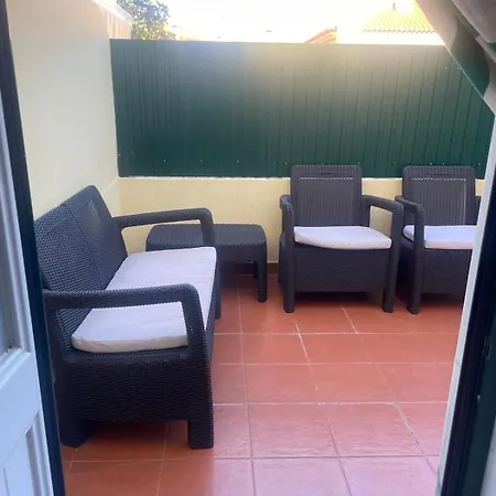 Santa Cruz Beach Penthouse -8 Beds- Near Lisbon Apartment Santa Cruz (Oeste)