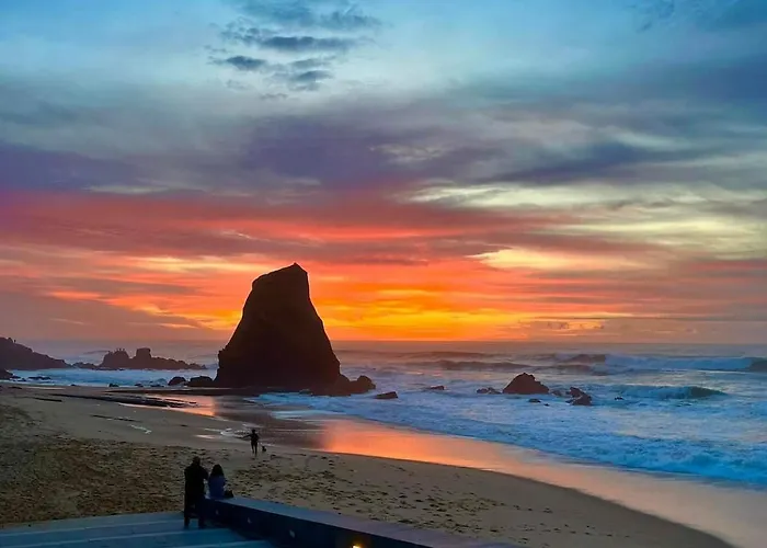 Santa Cruz Beach Penthouse -8 Beds- Near Lisbon Apartment Santa Cruz (Oeste)