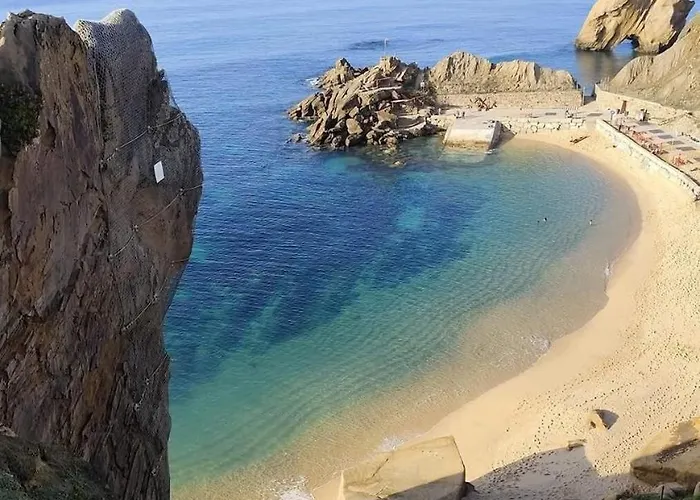 Apartment Santa Cruz Beach Penthouse -8 Beds- Near Lisbon *