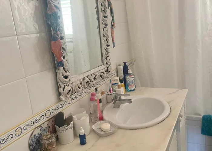 Apartment Santa Cruz Beach Penthouse -8 Beds- Near Lisbon